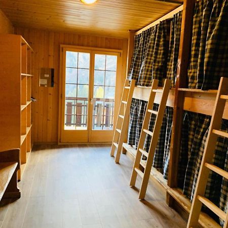 Freeride Hostel Ле-Крозе Экстерьер фото