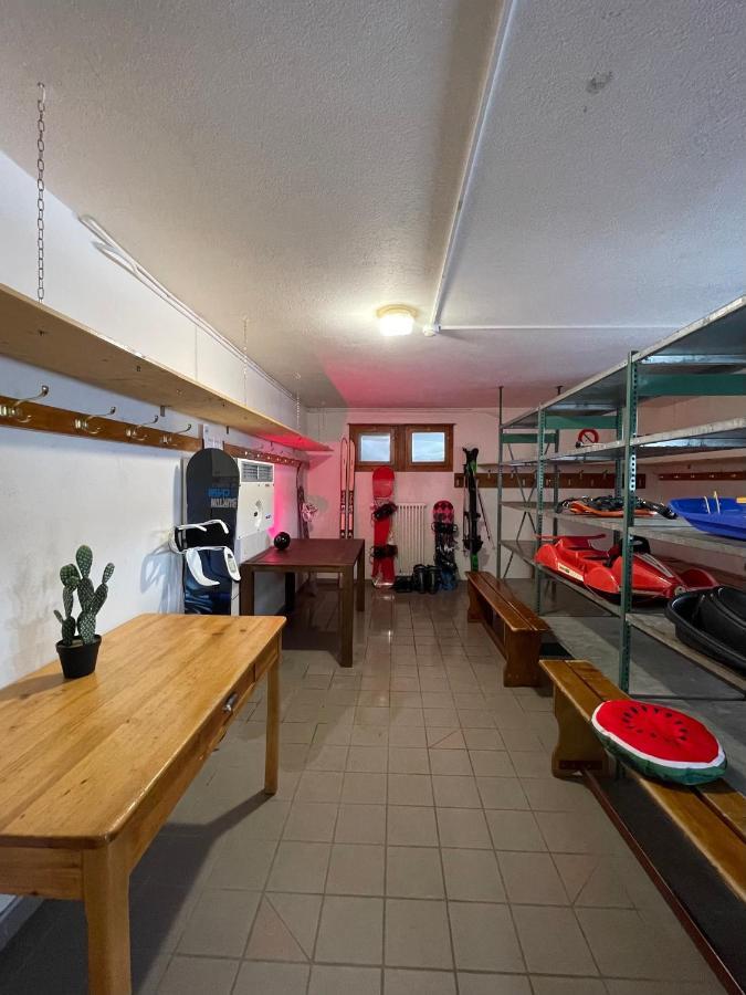 Freeride Hostel Ле-Крозе Экстерьер фото