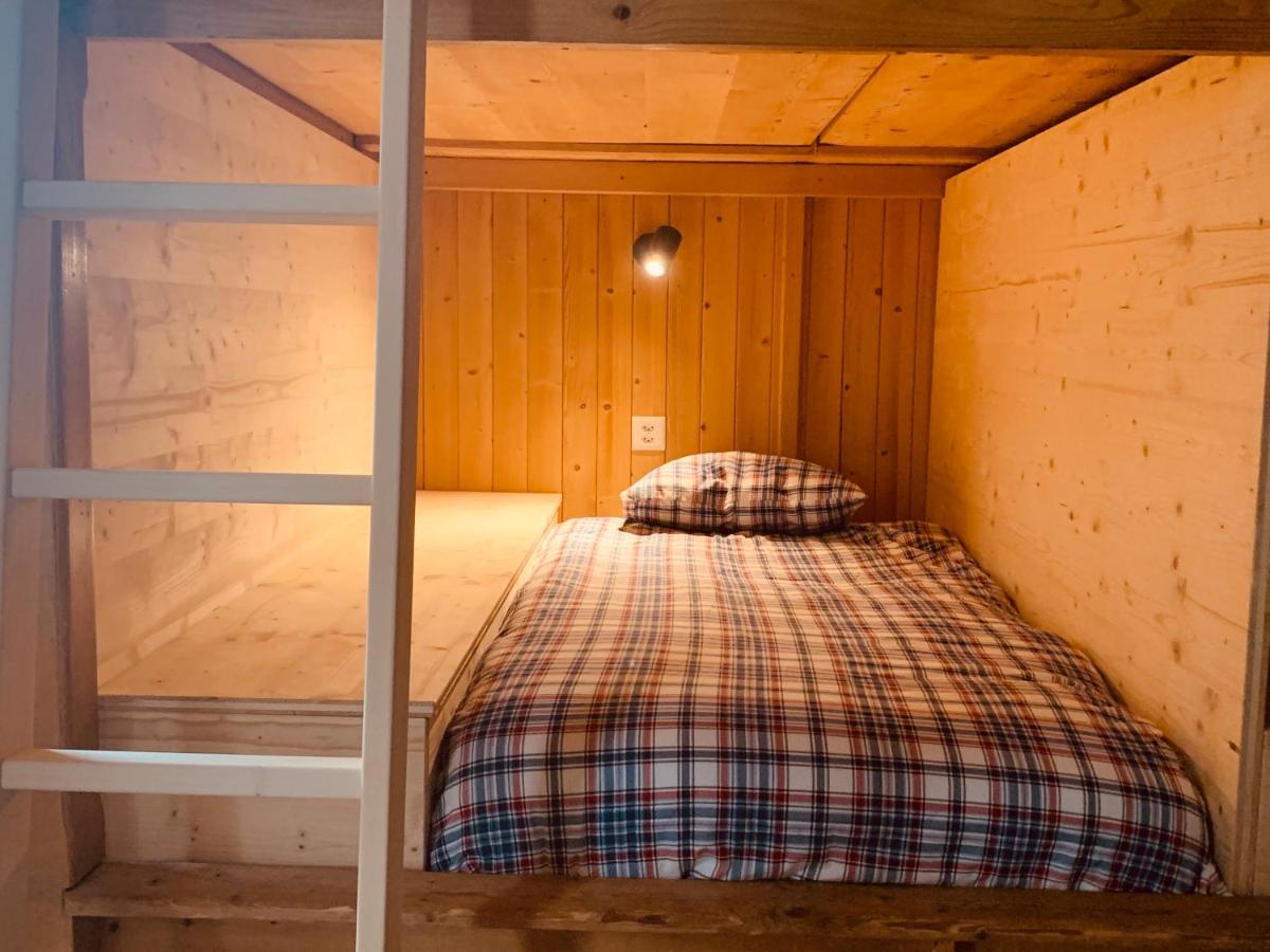Freeride Hostel Ле-Крозе Экстерьер фото
